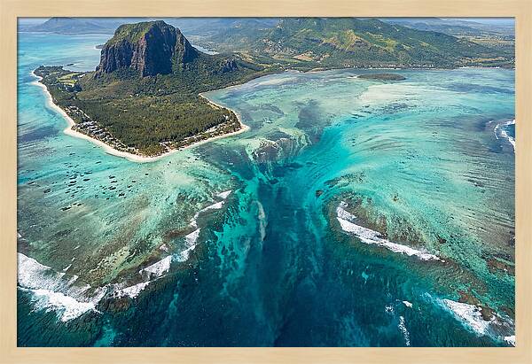 Underwater Waterfall Illusion