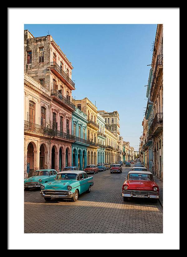 Vibrant Classic Cars Of Havana