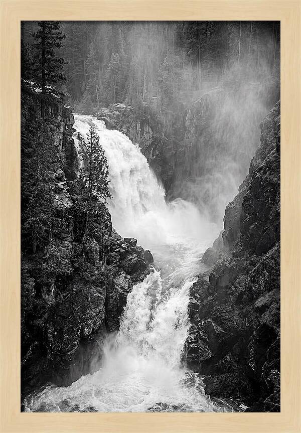 Victoria Falls Cascade Power