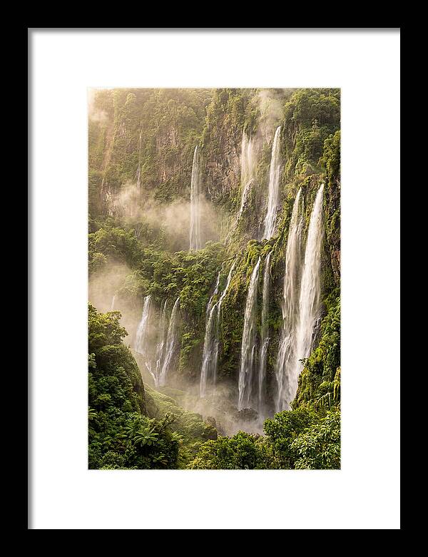Voile De La Mariee Waterfall