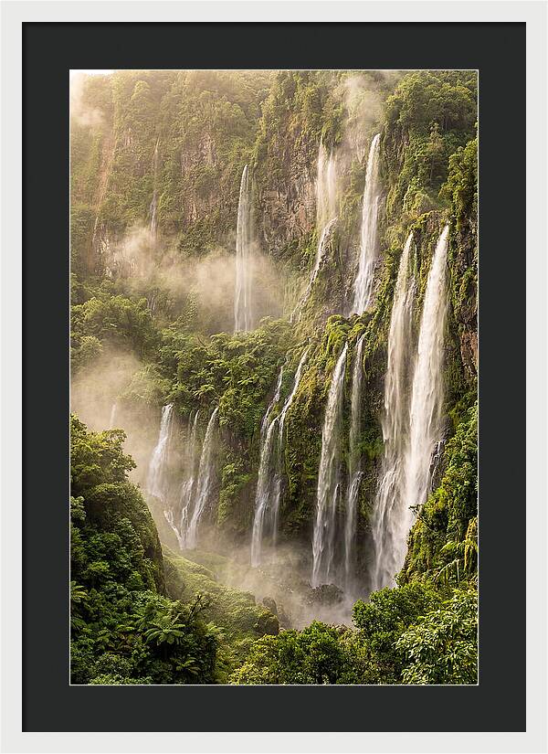 Voile De La Mariee Waterfall