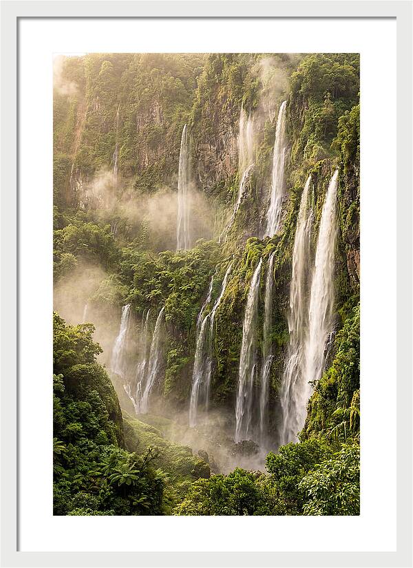 Voile De La Mariee Waterfall