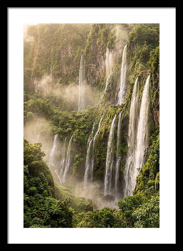 Voile De La Mariee Waterfall