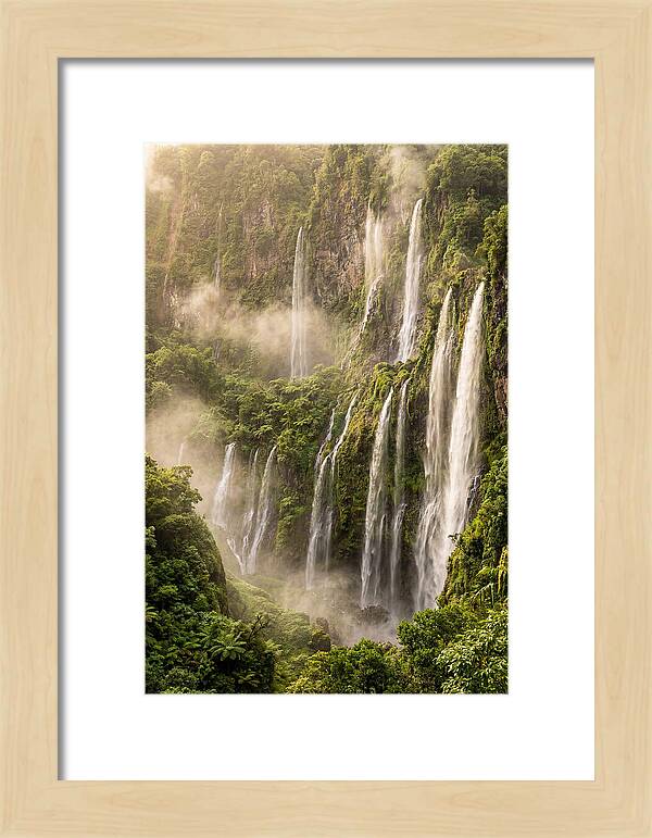 Voile De La Mariee Waterfall