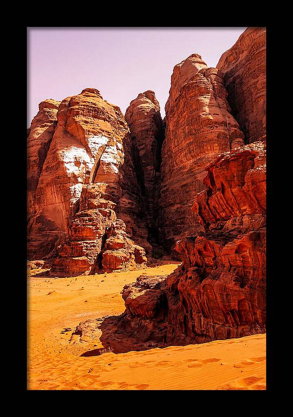 Wadi Rums Majestic Landscape