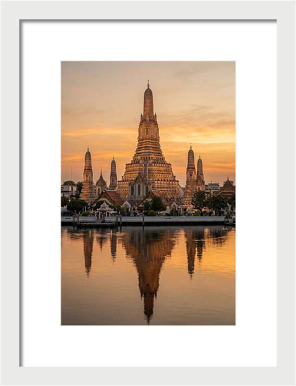 Wat Arun Temple At Golden Hour