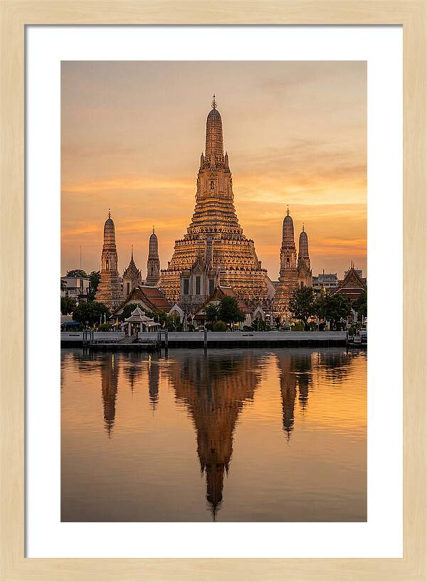 Wat Arun Temple At Golden Hour