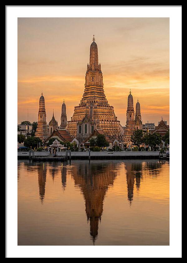 Wat Arun Temple At Golden Hour