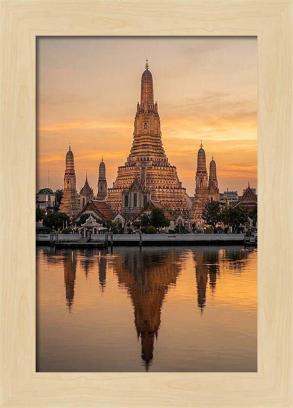 Wat Arun Temple At Golden Hour