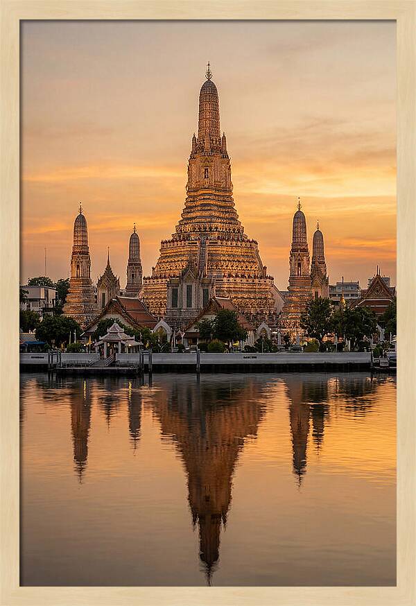 Wat Arun Temple At Golden Hour
