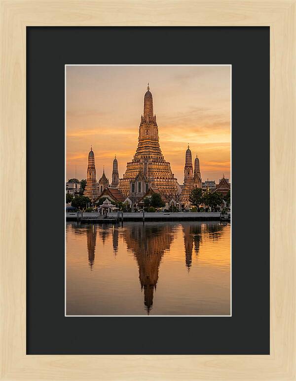Wat Arun Temple At Golden Hour