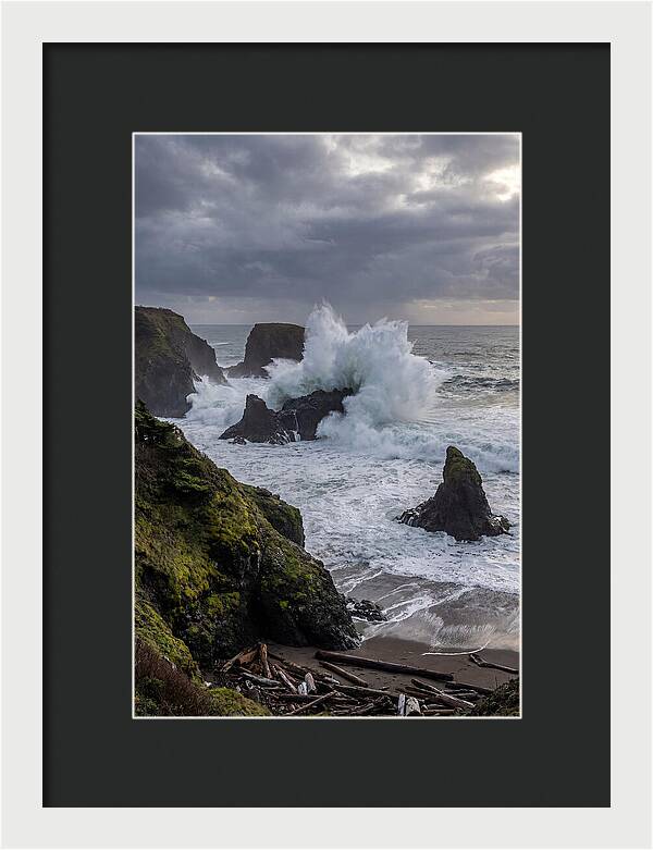 Wave Crash Along The Oregon Coast