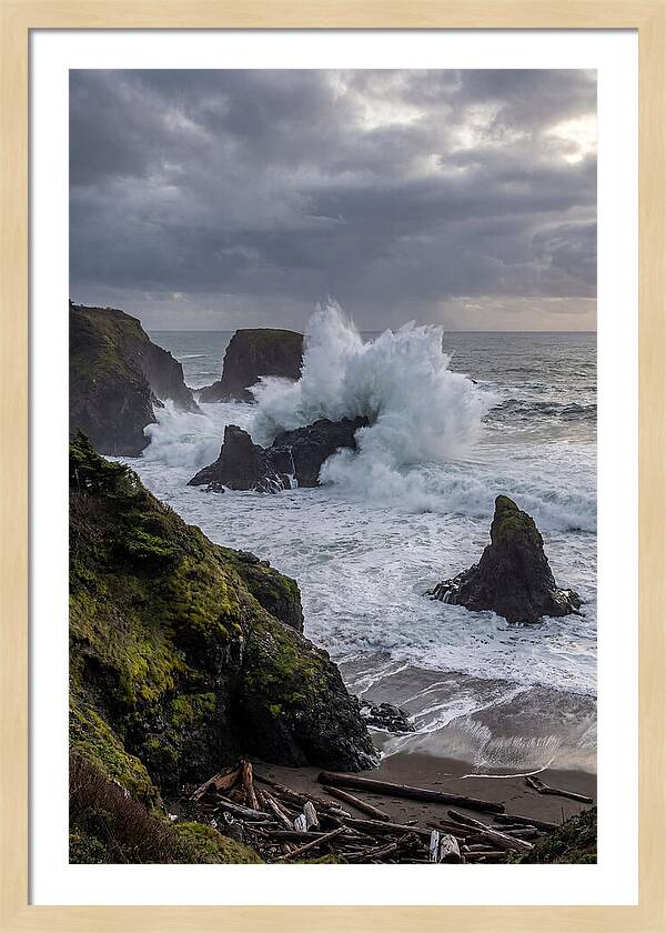 Wave Crash Along The Oregon Coast