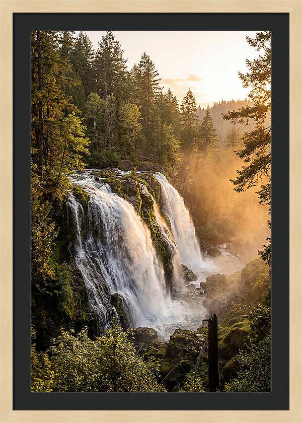 Whitewater Falls Cascade