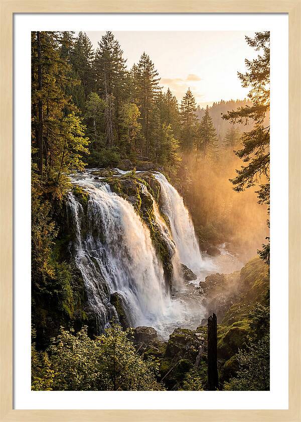 Whitewater Falls Cascade