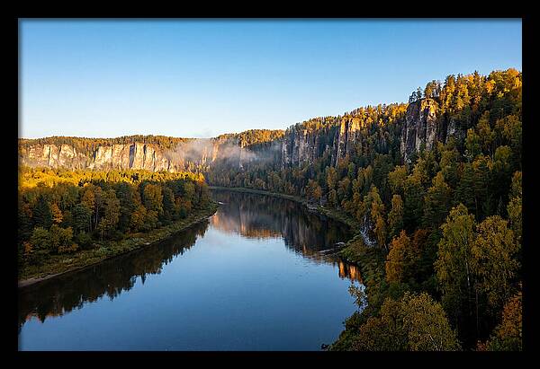 Wide Mississippi Palisades Valley